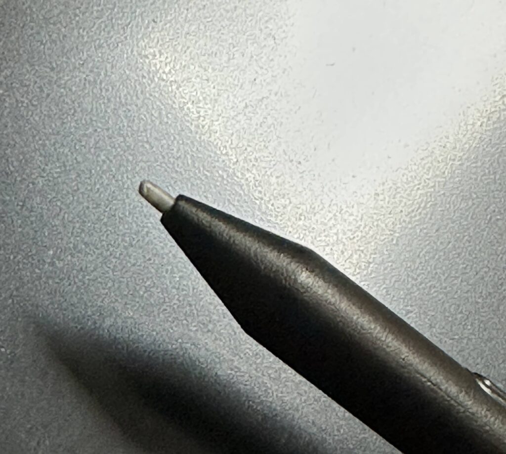 [사진] 힐링쉴드 종이질감 필름 사용 후 닳은 프로펜3 펜심